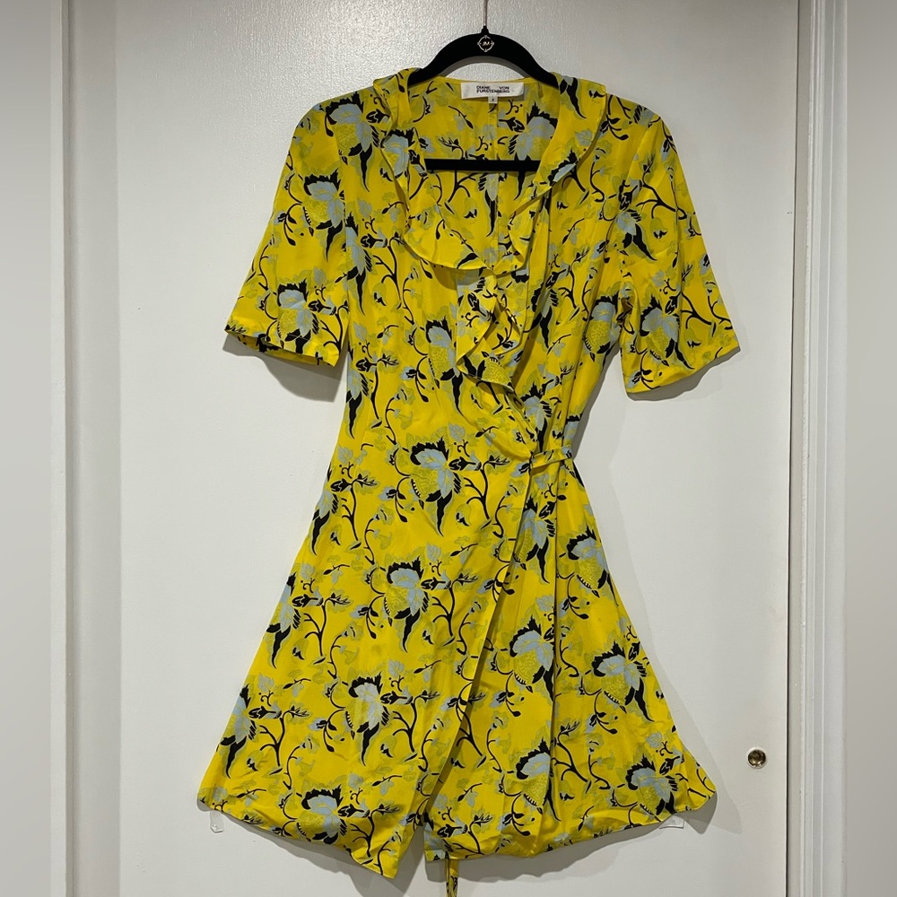 Diane Von Furstenberg Savilla Waylen Lemon Silk Wrap Dress Size 8